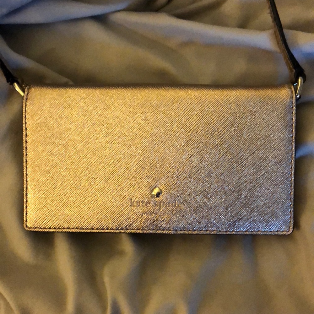 Crossbody wallet